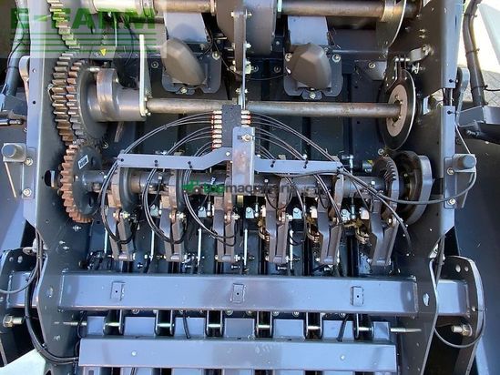 Empacadora gigant - Claas - quadrant 5300fc