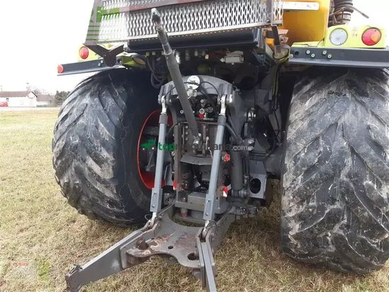 Esparcidor - Claas - xerion 4000 saddle trac SADDLE TRAC