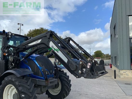 Tractor agrícola - Valtra - n134 hi tech tractor (st24314)