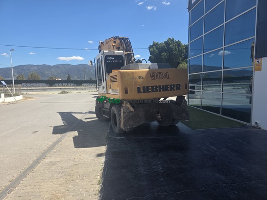 Excavadora - A 904 LITRONIC