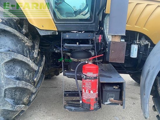 Tractor agrícola - Challenger - mt 575b