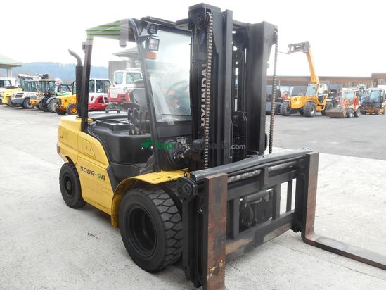 Elevadora - Hyundai - 50da-9a triplex 4,4m + ss + zv + zwillingsreifen