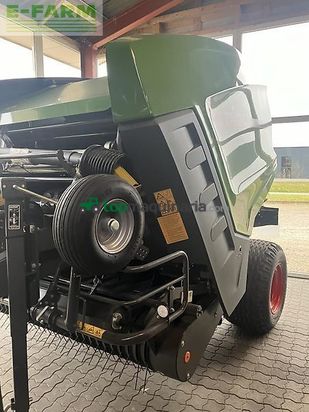 Empacadora gigant - Fendt - rotana 130f