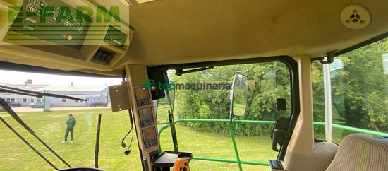 Cosechadora de Cereal - John Deere - 7700