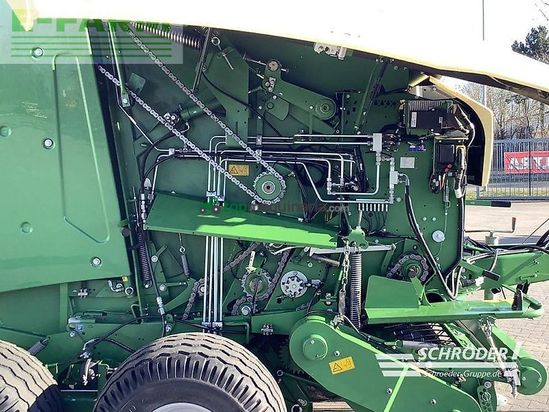 Empacadora gigant - Krone - comprima v 180 xc