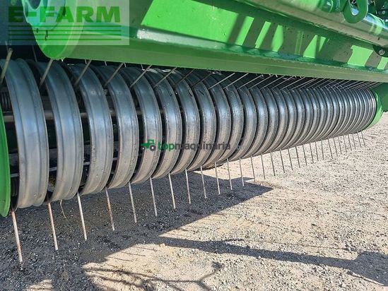 Empacadora gigant - John Deere - f441m