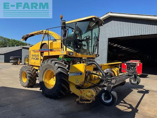 Cosechadora de Cereal - New Holland - fx38