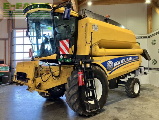 Cosechadora de Cereal - New Holland - tc 5070