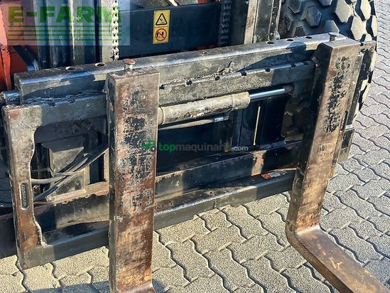 Elevadora - JCB - 930-4 t4