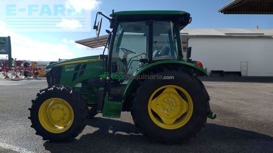Tractor agrícola - John Deere - 5067E