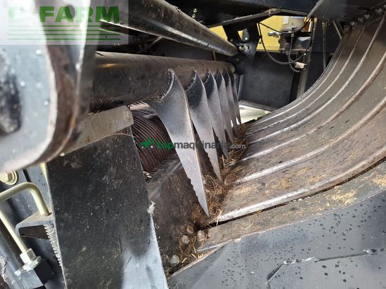 Empacadora gigant - New Holland - bb 9070