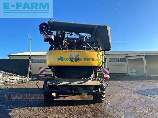 Cosechadora de Cereal - New Holland - cr 9.90 ***ohne schneidwerk***