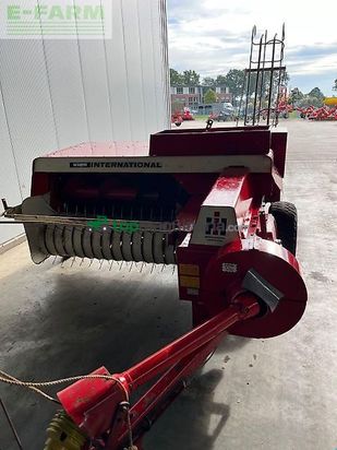 Empacadora gigant - Case IH - ihc 440