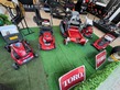 Cortacésped de giro cero marca Toro Timecutter