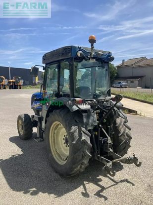 Tractor agrícola - New Holland - tracteur