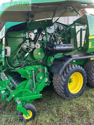 Empacadora gigant - John Deere - c441r