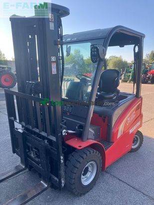 Elevadora - Manitou - me425 c elektrostapler