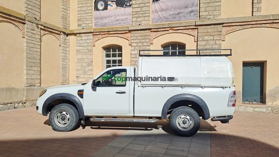 Ford Ranger con sistema de fumigación 