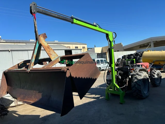 Pluma hidráulica agricola con gancho homologado de 2000kg