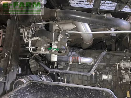 Cosechadora de Cereal - New Holland - fr 480 forage cruiser