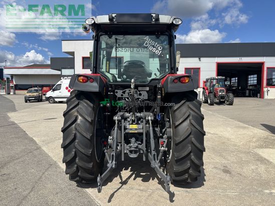 Tractor agrícola - Massey Ferguson - 5711 m dyna 4 comfort