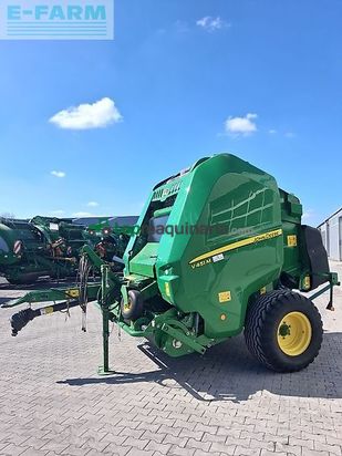 Empacadora gigant - John Deere - v 451 m