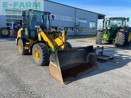 Minicargadora - Caterpillar - 907m