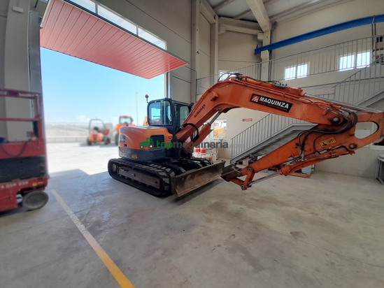 Miniexcavadora DEVELON DX85R-7