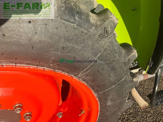 Tractor agrícola - Claas - nexos 220 ve cabine 4rm VE