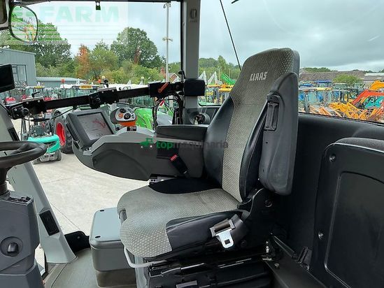 Tractor agrícola - Claas - xerion trac 5000 tractor (st26926)