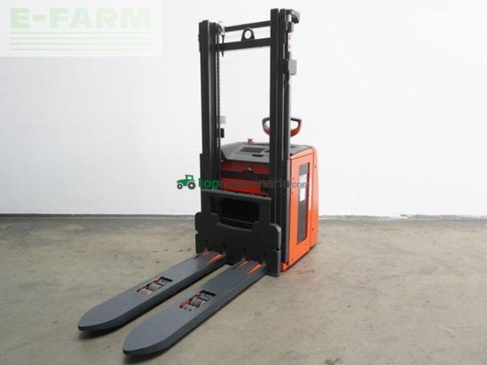 Elevadora - Linde - l 20 i 1173