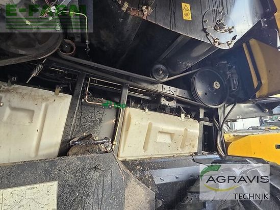 Cosechadora de Cereal - New Holland - cr 9090 scr