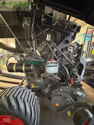 Empacadora gigant - Claas - variant 585 rc