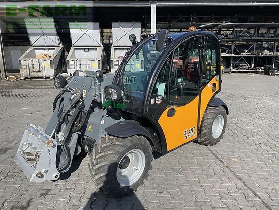 Minicargadora - Giant - tendo 5048 mit weidemann aufnahme