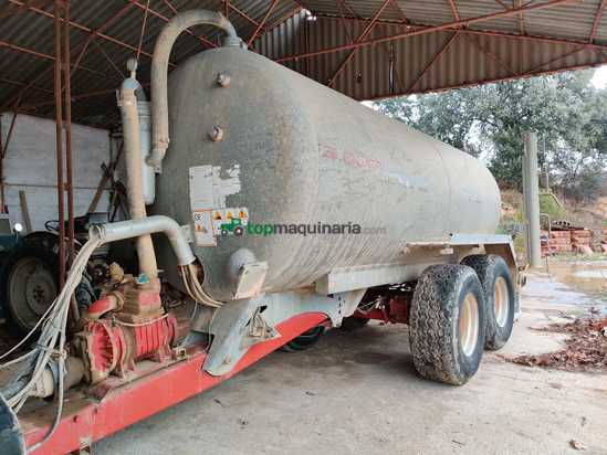 Cuba marca Gili 13000 litros