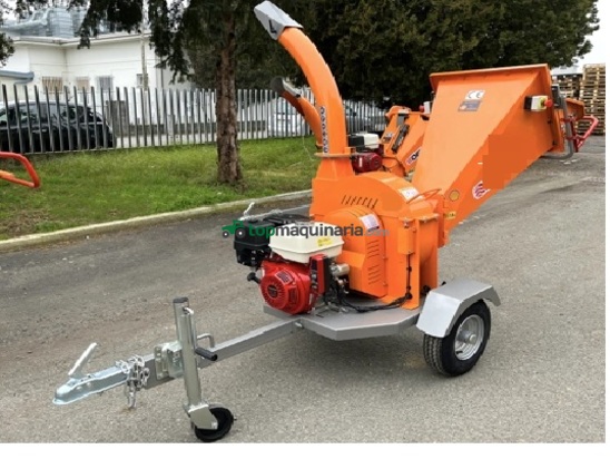 Biotrituradora Gasolina 7 CV corte ramas de 8 cm 