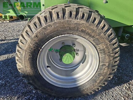 Empacadora gigant - Krone - fortima v 1500 mc