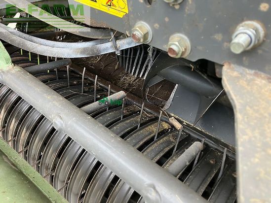 Empacadora gigant - Claas - variant 360 rc