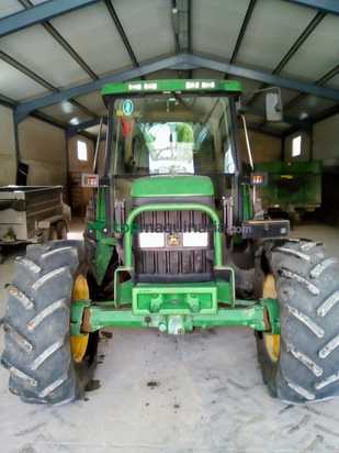 Tractor agrícola - John Deere - 6210