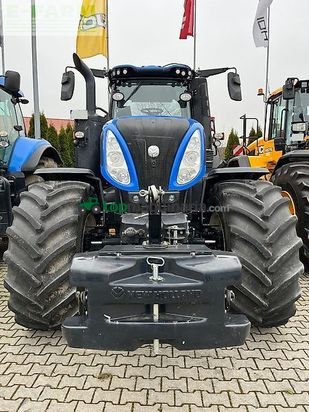 Tractor agrícola - New Holland - t8.435 uc UC