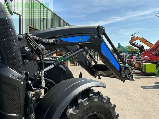 Tractor agrícola - Valtra - n174 unlimited tractor (st27280)