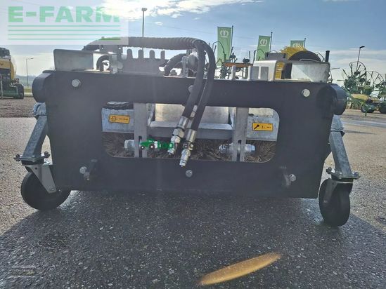 Riego -  - fliegl agrocenter kehrmaschine 1550