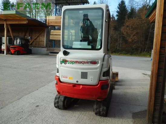 Excavadora - Takeuchi - tb 225 mit powertilt + 3 löffel ( 2.400 kg )