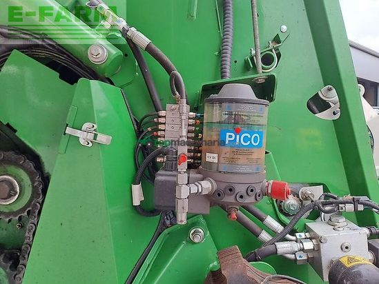 Empacadora gigant - John Deere - v461r
