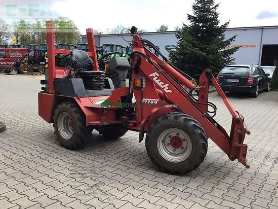 Minicargadora -  - fuchs f1144