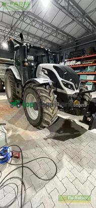 Tractor agrícola - Valtra - t174e
