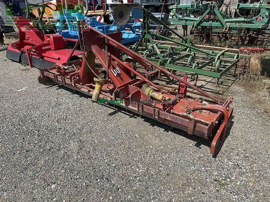 Grada rotativa - Lely - kreiselegge 3m