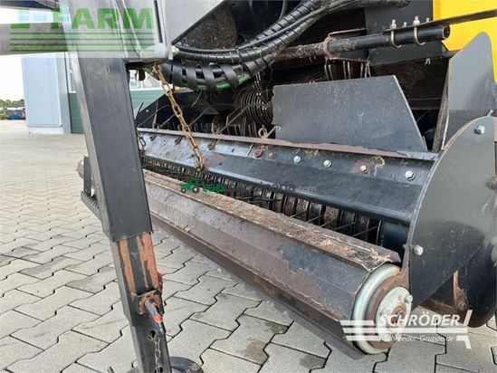 Empacadora gigant - New Holland - roll baler 125 combi