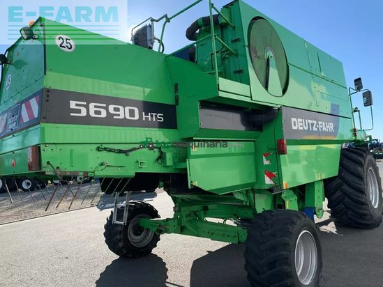 Cosechadora de Cereal - Deutz-Fahr - 5690 hts