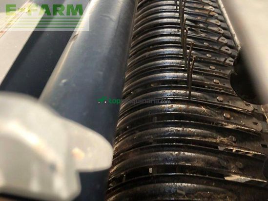 Empacadora gigant - Claas - quadrant 3400